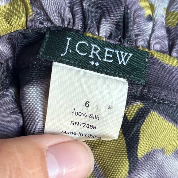 J Crew 100% Silk Vintage Style Floral Ruffle Sleeveless Top - Picture 3 of 3